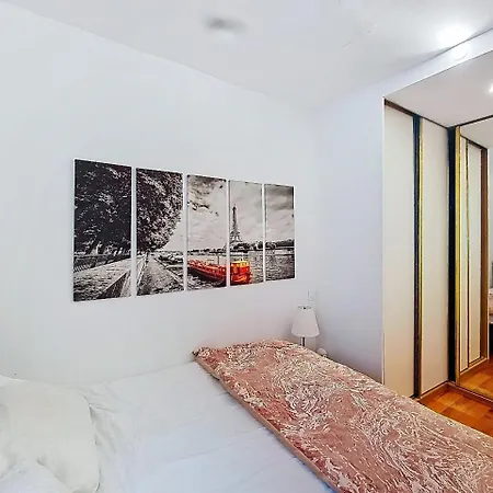 Le Trocadero Apartment Paris